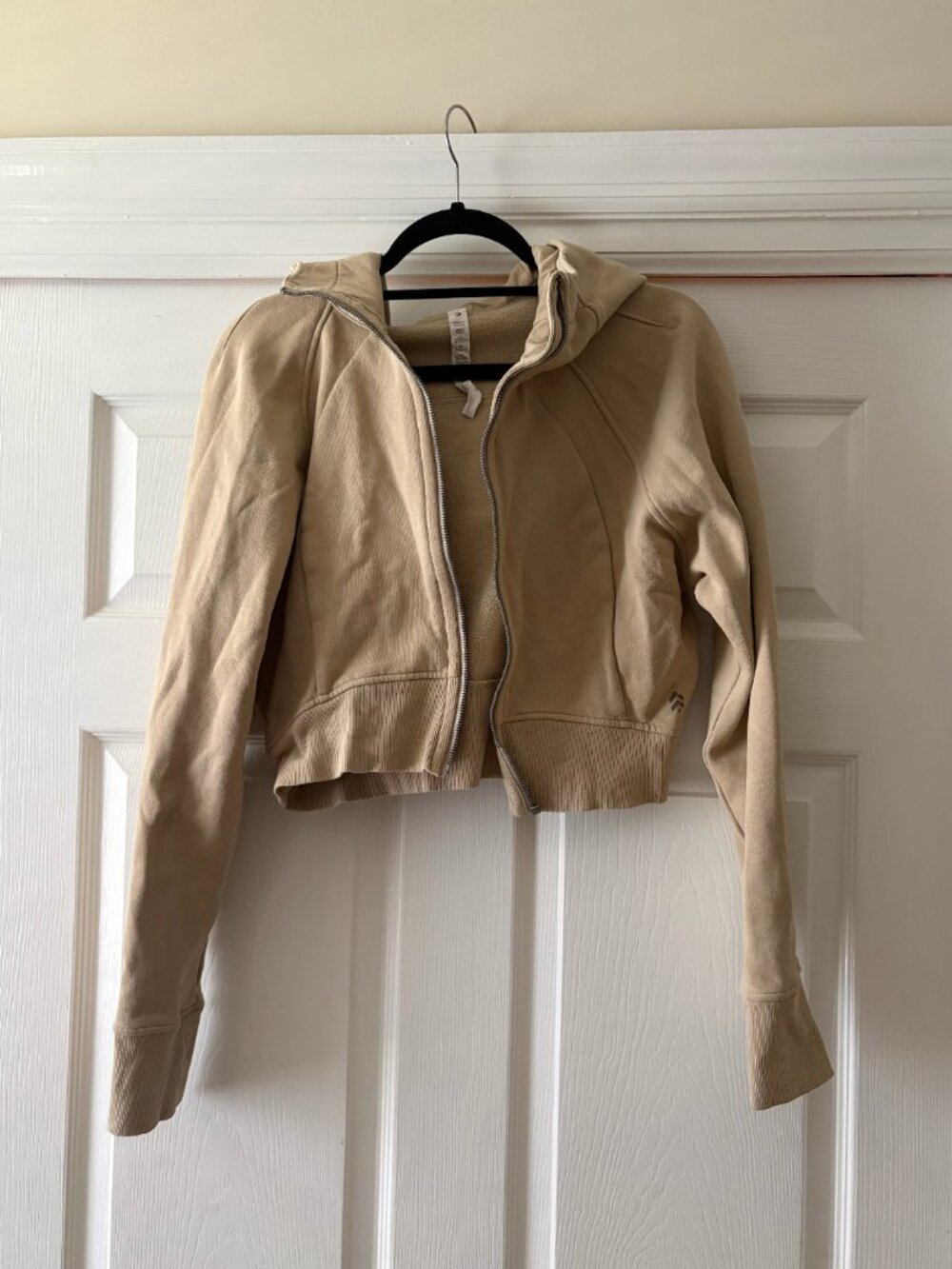 Lululemon x Barrys Bootcamp Sweatshirt